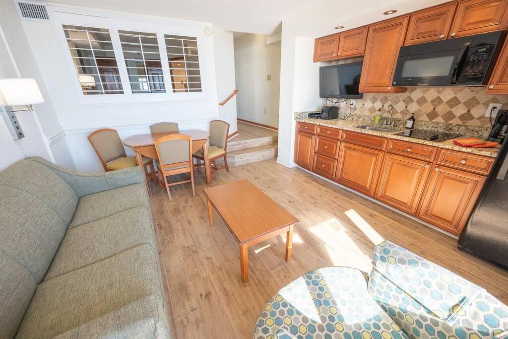 New Remodeled Direct Oceanfront Views Beach Cove 默特尔比奇 外观 照片