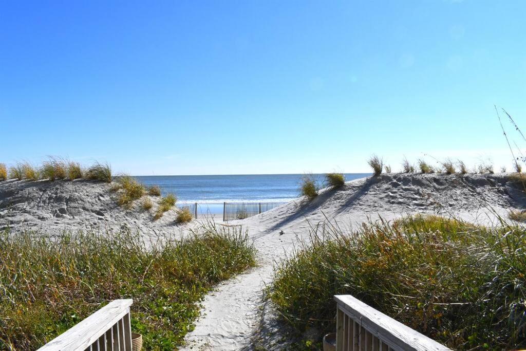 New Remodeled Direct Oceanfront Views Beach Cove 默特尔比奇 外观 照片