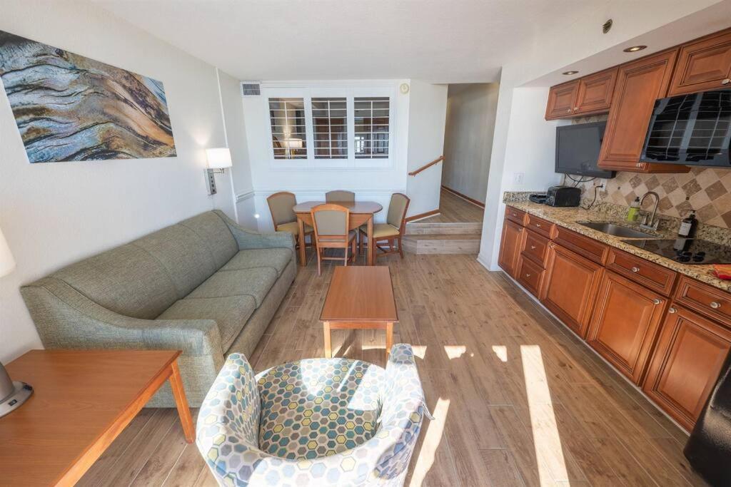 New Remodeled Direct Oceanfront Views Beach Cove 默特尔比奇 外观 照片
